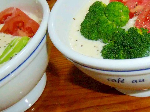 トマトとブロッコリーの豆乳スープ